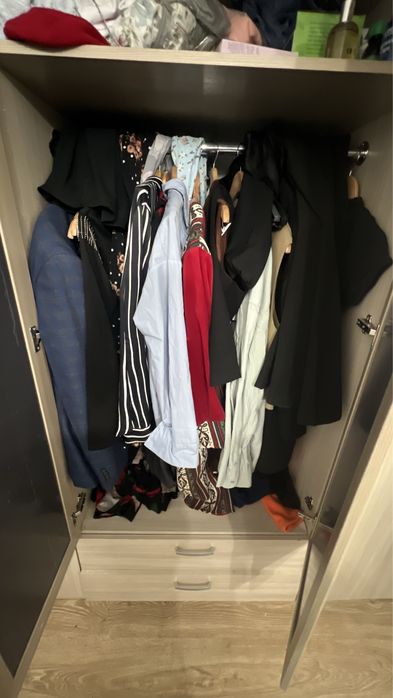 Продается шкаф для одежды