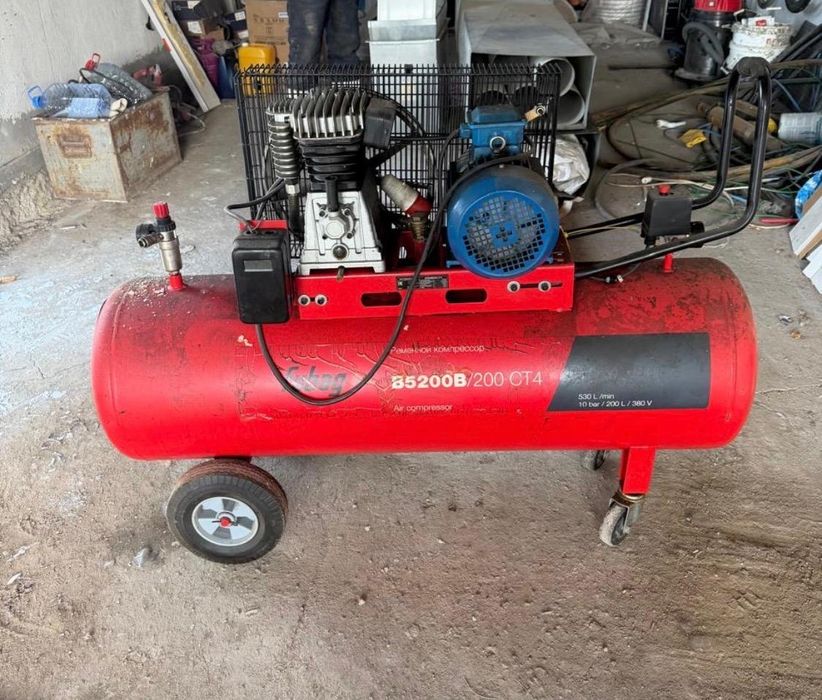 Продам компрессор