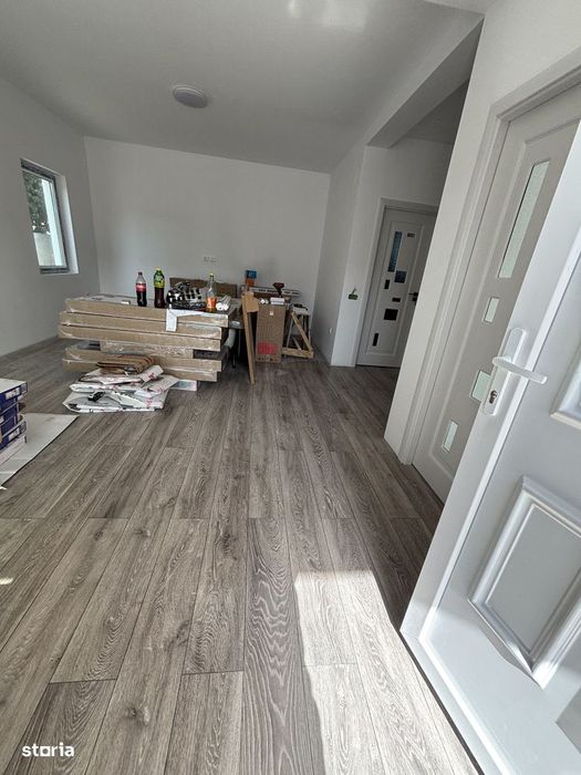 De vânzare casă P+1E tip duplex