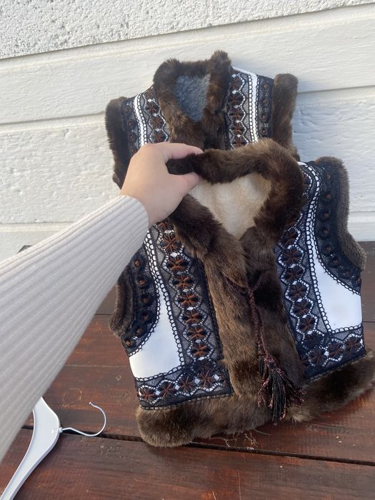 Bundite  de copii - veste popualre lucram pe comanda si pe stoc