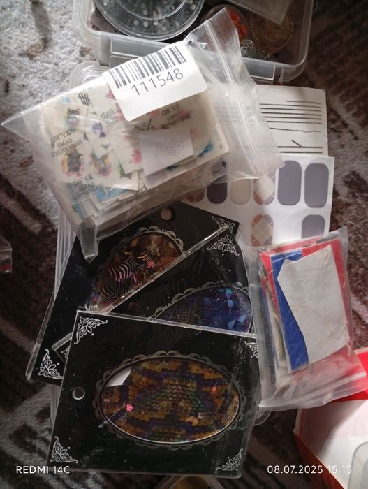 Для наращивания ногтей.