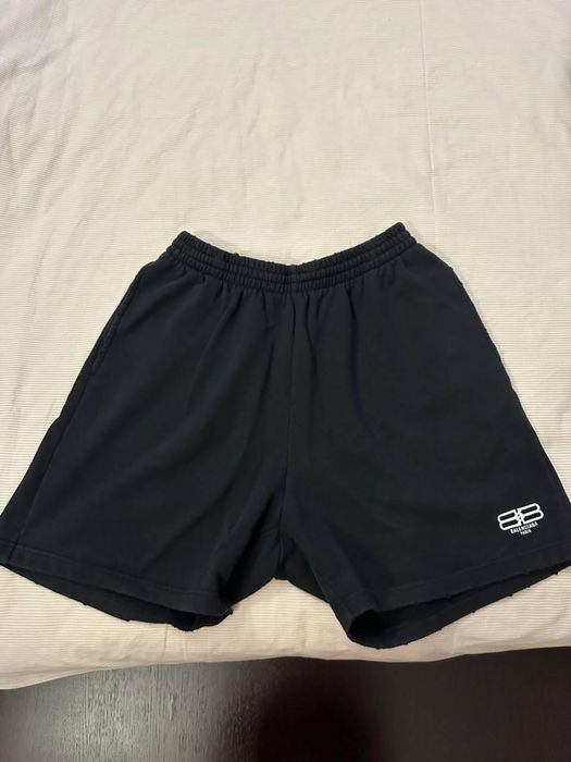 баленсиага шорты