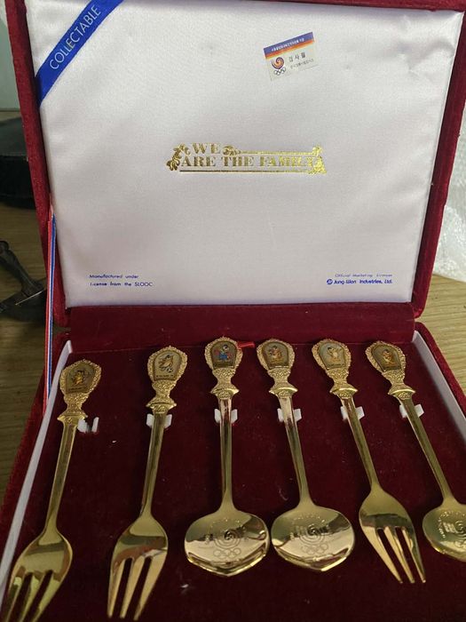 Set de lingurite cu fruculite placate cu aur