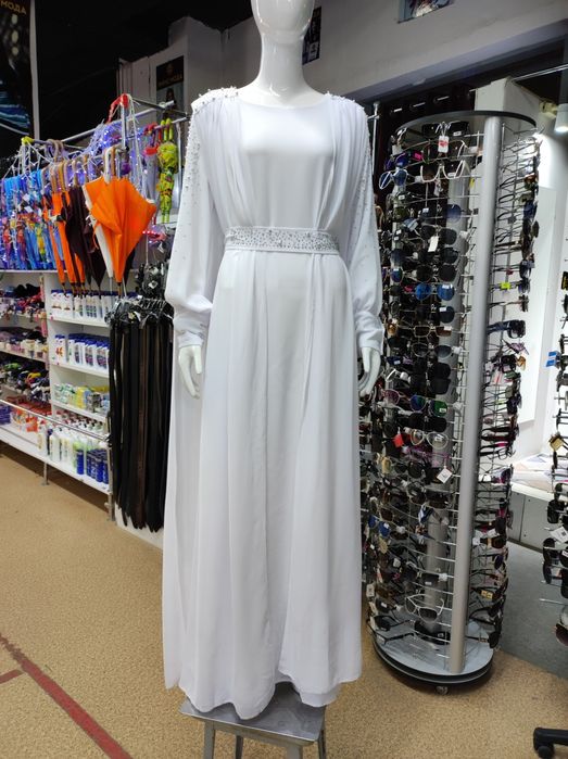 Вечернее платье.