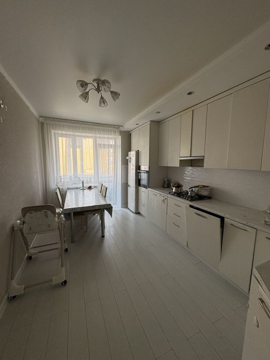 4 бөлмелі үй Сатылады