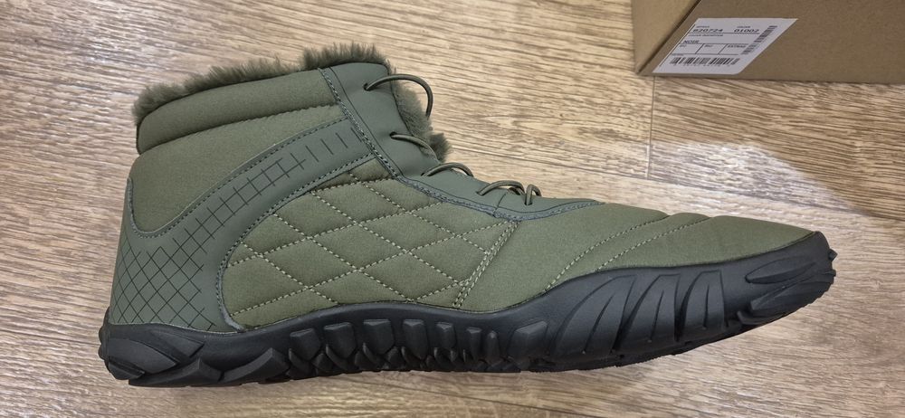 Зимние кроссовки. 47-48