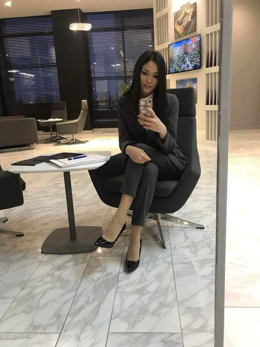 Продам офисное платье и костюм