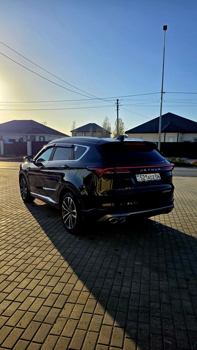 Продаю Jetour X70 Plus