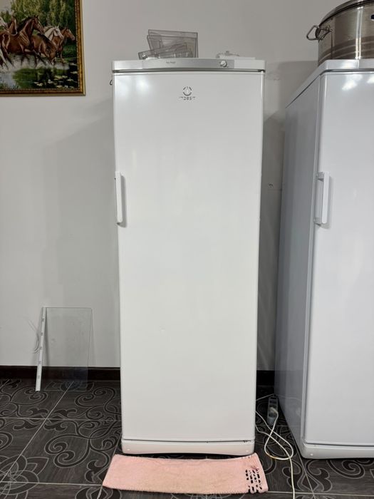 Морозильная камера INDESIT