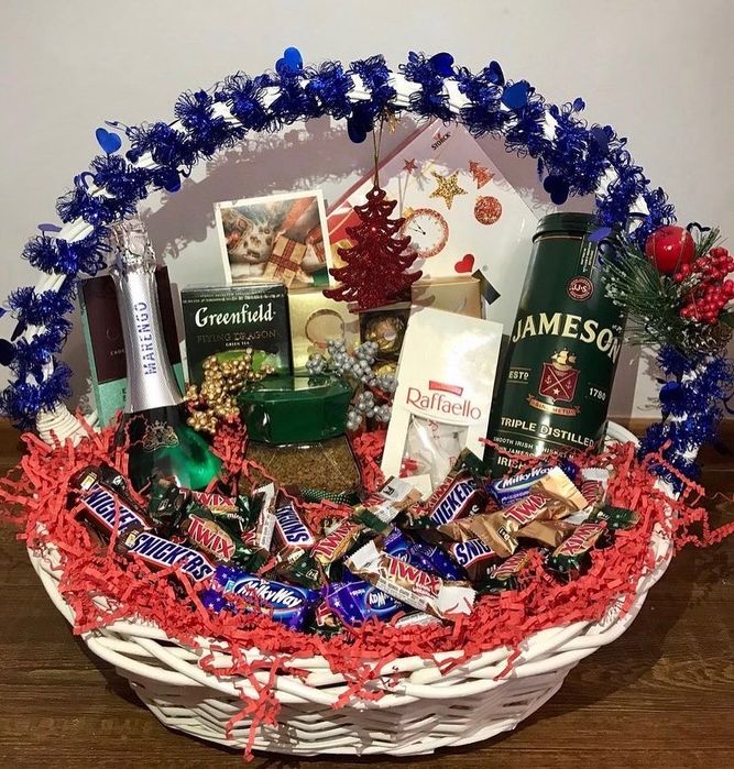 Корзины подарки боксы коробки