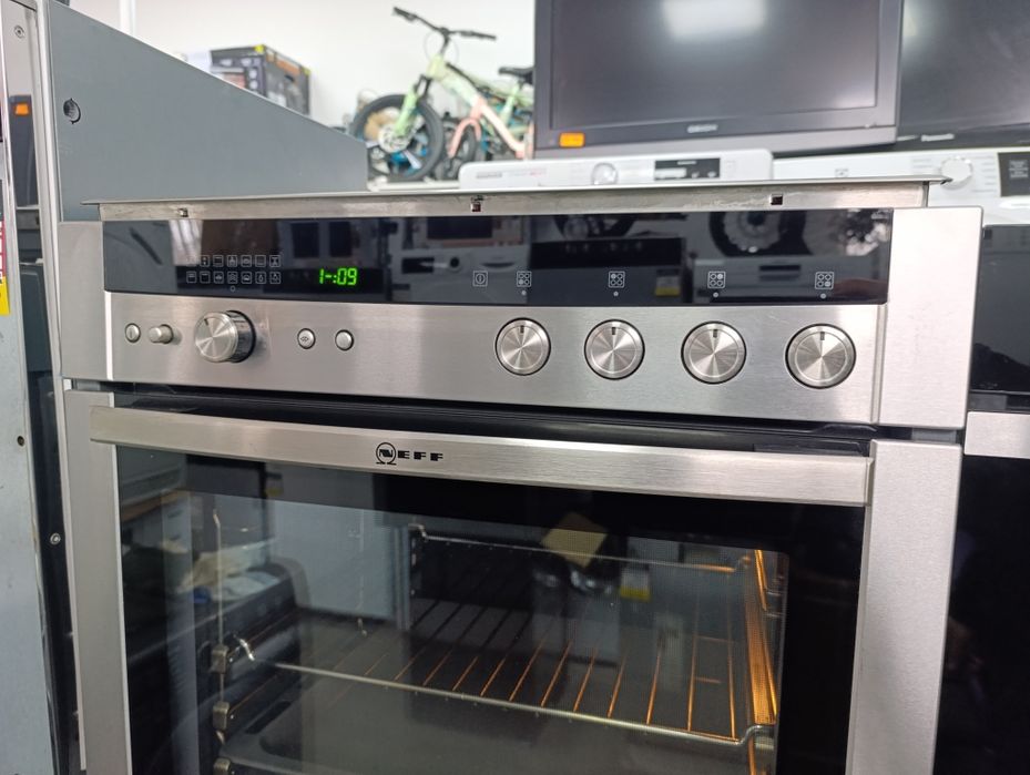 Фурна и плот за вграждане Neff