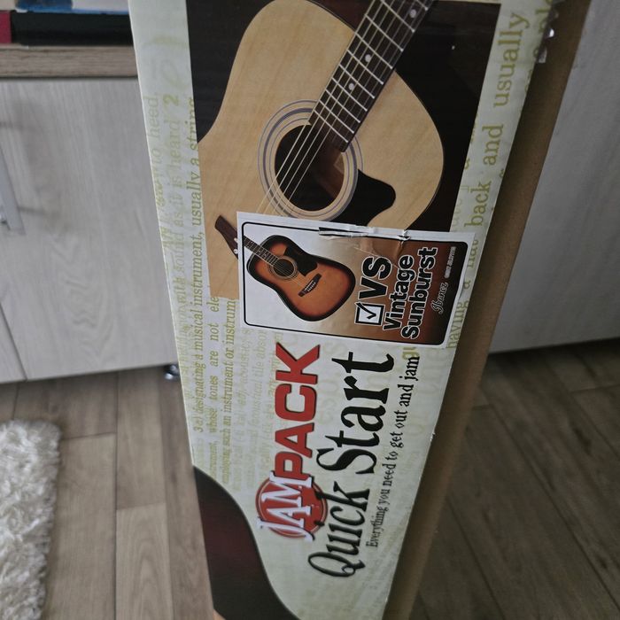 Vand chitara acustica Ibanez