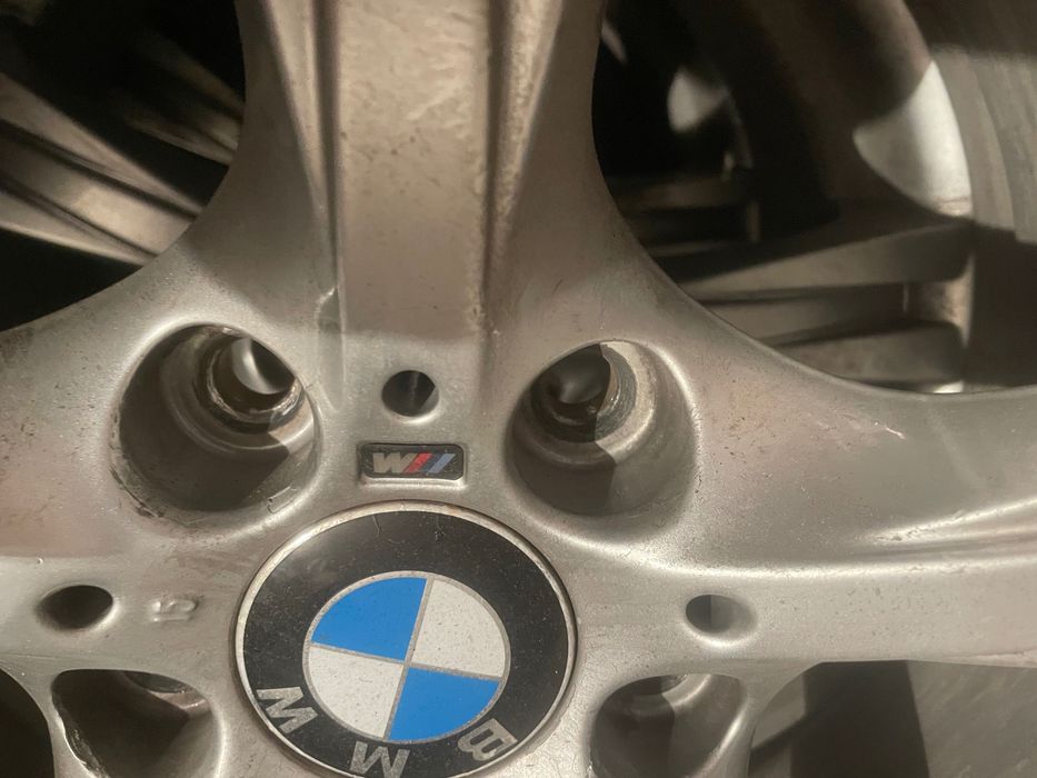 Джанти за BMW F30/F31 с нови летни гуми спорт пакет 18"