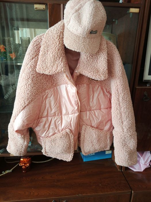 Продам куртку весеннюю