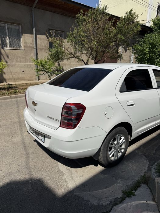 Chevrolet Cobalt 2022 — 4