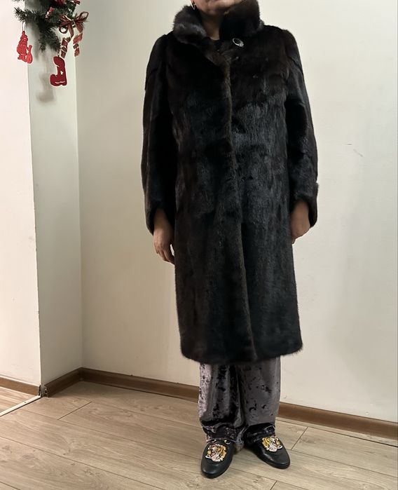 Продам норковую шубу