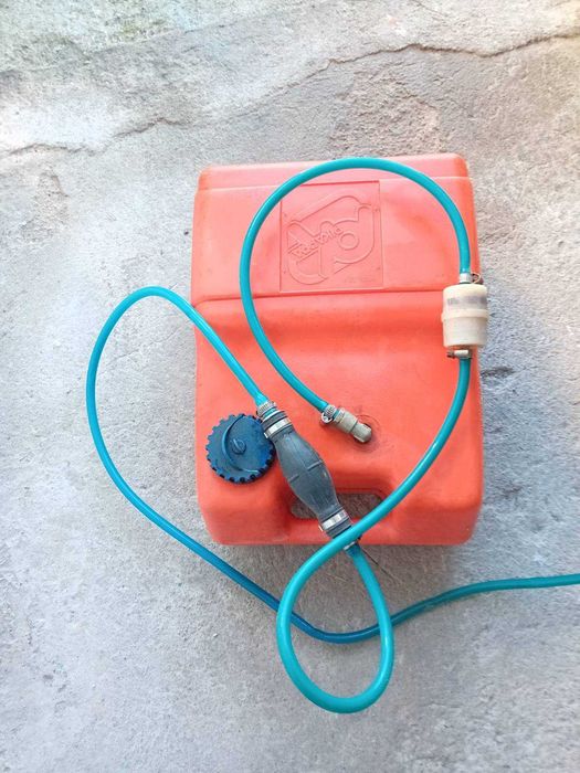 Резервоар за лодка