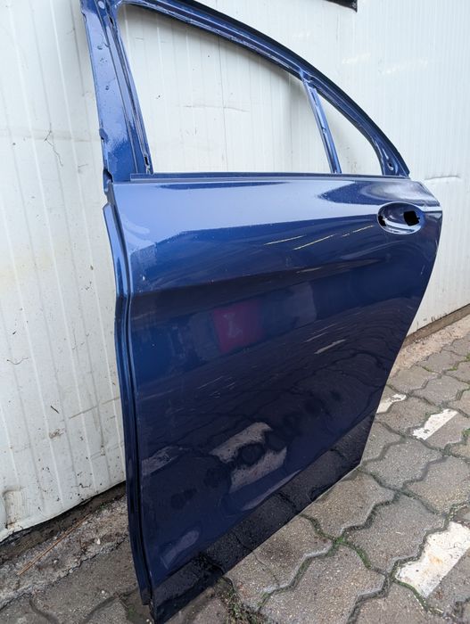Задна лява врата за Мерцедес ц класа w205