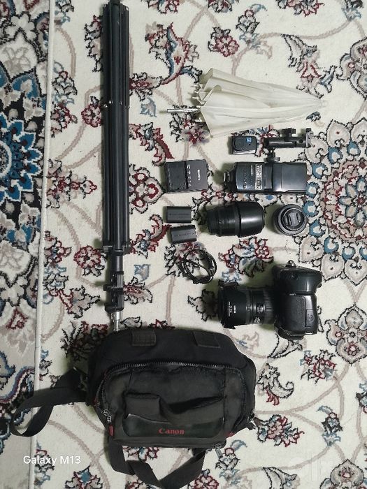 Faqat Fotoga ishlagan