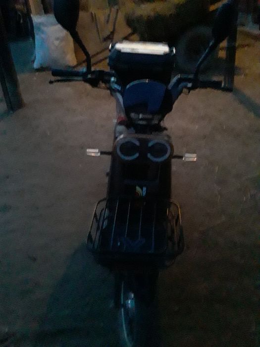 Sukuter yangi 3 oy xaydalgan srochna sotiladi