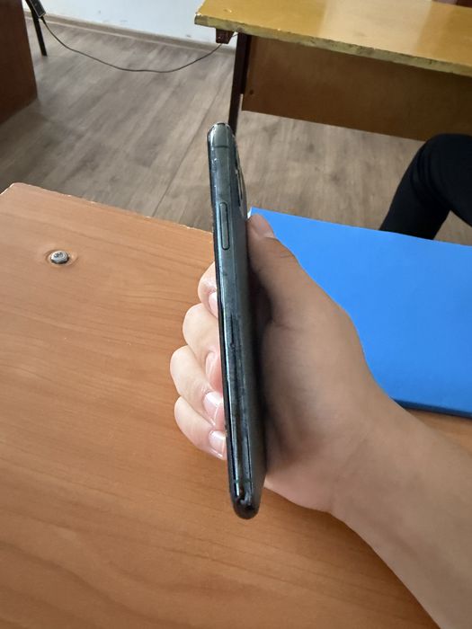 iPhone 11pro 64гб