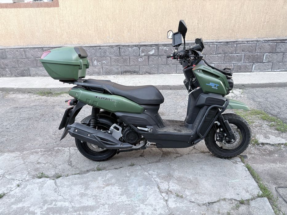 Продам мопед танк про