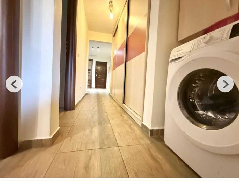 Ofer spre inchiriere apartament cu 3 camere