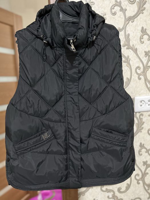 Женская безрукавка