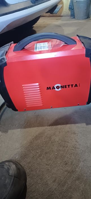 Кемп                    .