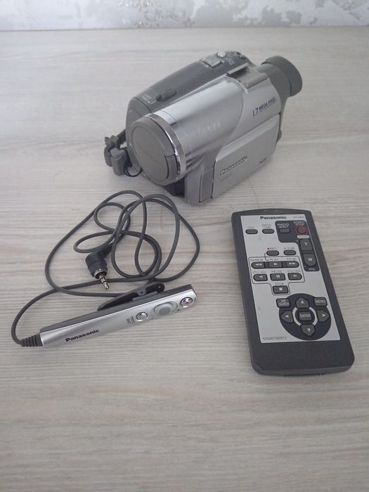 Видеокамера Panasonic NV-GS75
