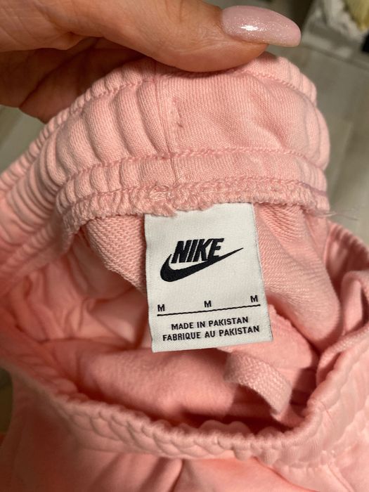 Nike анцуг бебешко розов и черен