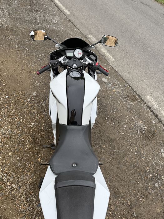 Yamaha yzf r125 2010 A1