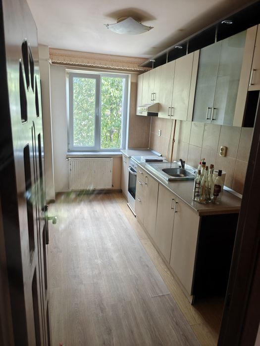 Apartament 3 camere, 2 bai, 2 balcoane + garaj