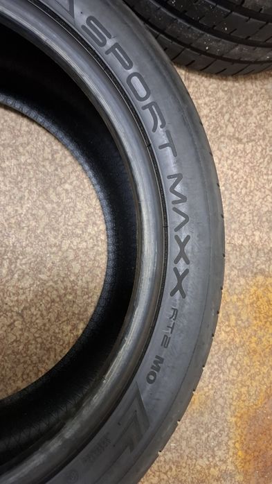 Единична лятна гума Dunlop Sport Maxx 285 40 20