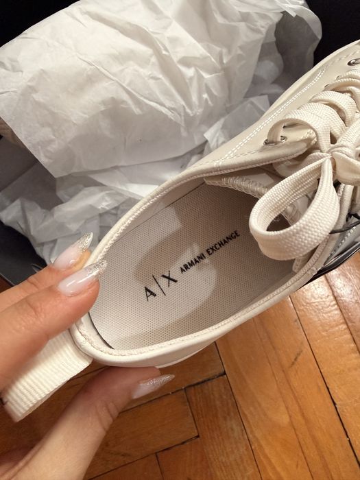 Armani бели кецове 38 номер