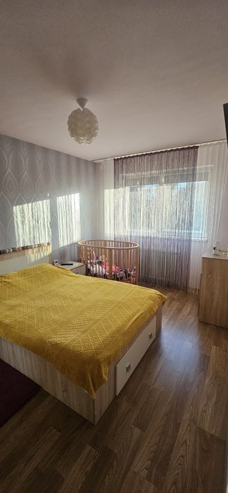 Pf Vand apartament 2 camere Intre Lacuri