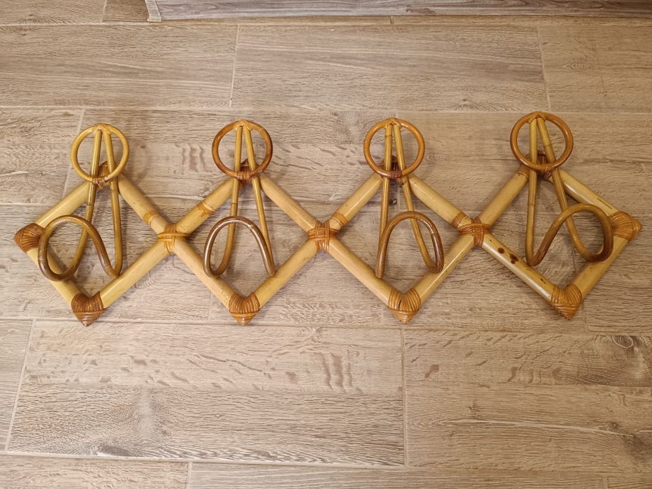 Cuier de perete vintage din bambus