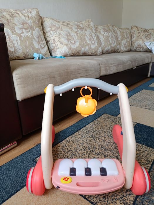 Детские ходунки-каталка (с ковриком)