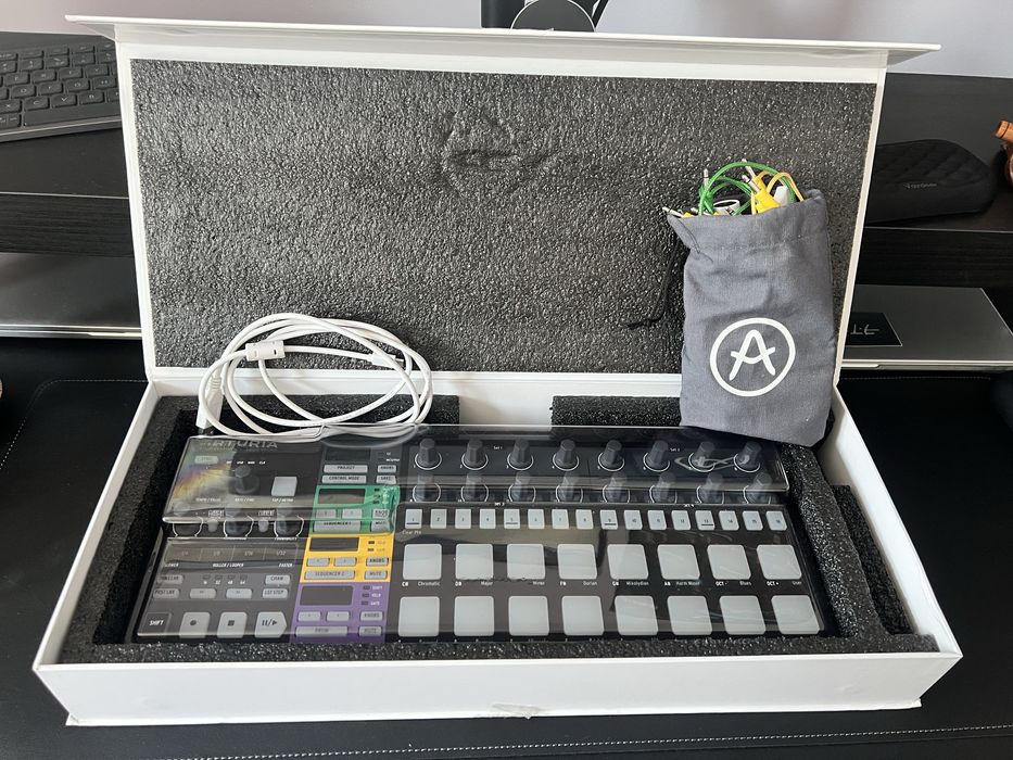 Arturia Beatstep PRO - Black Edition