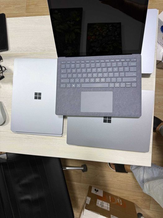 Microsoft Surface Laptop 4 13" 2K Сенсор I7-1185G7 vPro /16GB/512GB