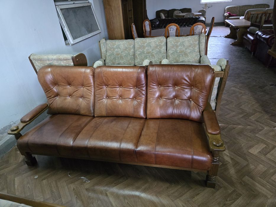 Sea canapele.piele naturală +lemn masiv