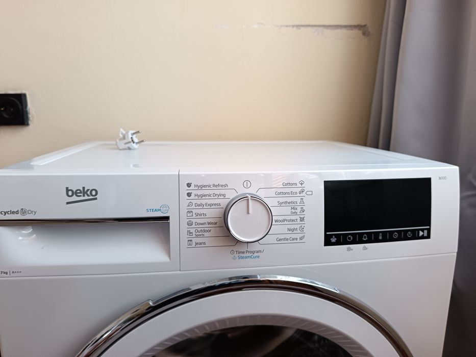 Сушилня Беко B3T41242. Кондензационна с термопомпа. 7кг. А+++