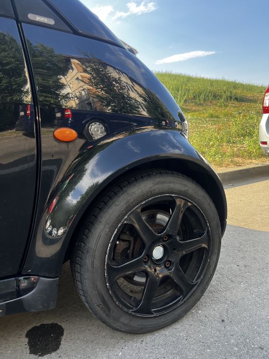 Vand sau schimb Smart Fortwo 2004 - 0.7 litri, consum mic, cutie automata