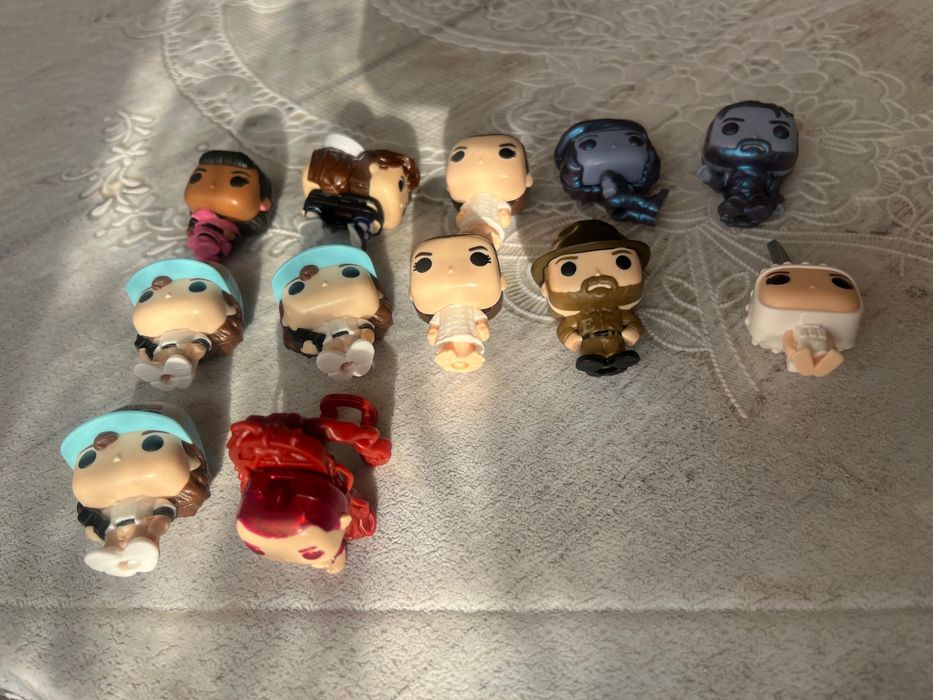 Kinder joy фигурки Stranger things