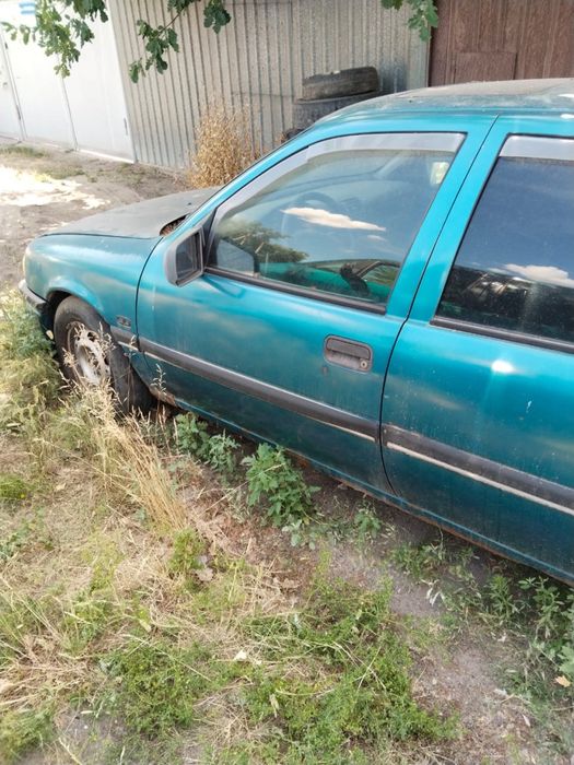 Продам машину опель вектра
