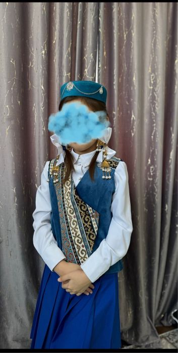 Продам кажекей девочке с такия на 8,9,10 лет