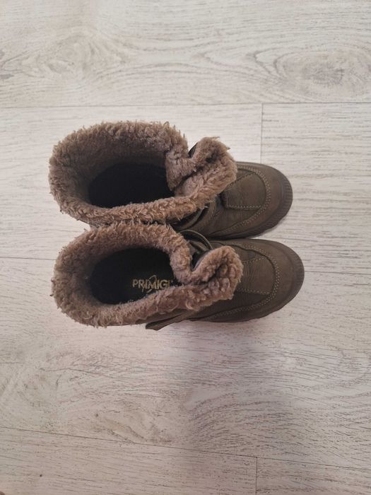 Ghete Primigi marimea 31. Sunt din piele naturala. Pret 165lei.