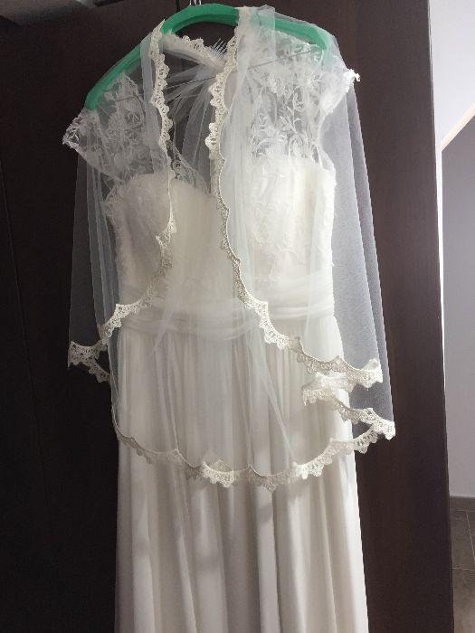 Rochie mireasa alba