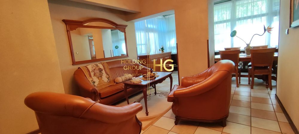 Продава се Четиристаен апартамент в Варна, Червен площад - 132 кв.м за 2272 €/кв.м - Снимка #4