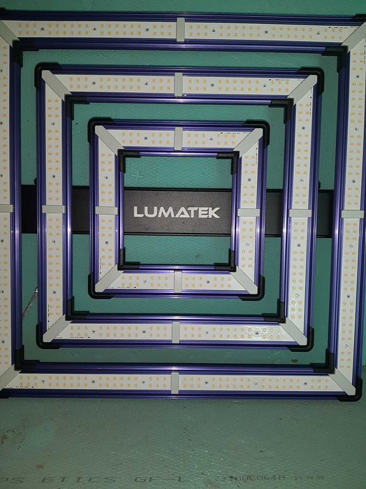 LUMATEK ATS300W PRO 2,7umol/j led grow light